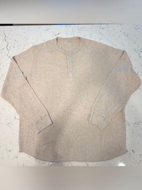 Uniqlo XXL Men's Beige Henley Thermal Long Sleeve Shirt